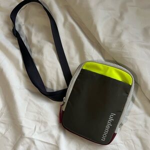 Lululemon purse